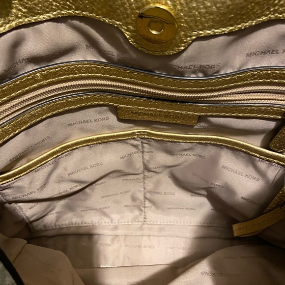 Authentic signature Michael Kors bag - Picture 6 of 10